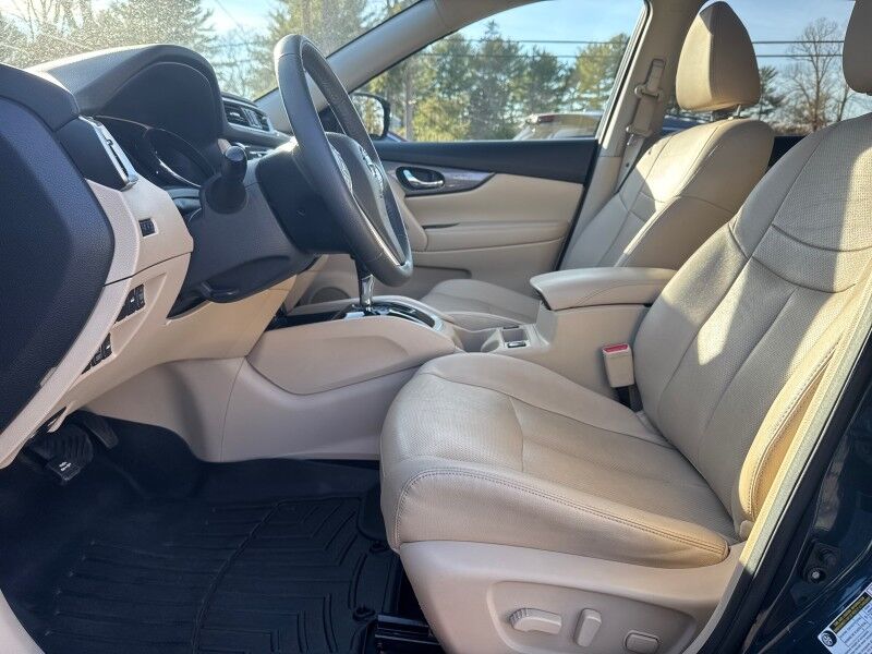 2016 Nissan Rogue SL - LEATHER - SUNROOF - NEW TIRES Webster MA