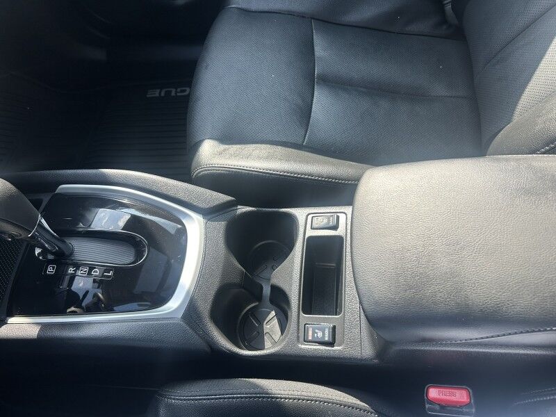 2016 Nissan Rogue SL - LOCAL TRADE IN - LOW MILES - LOADED Whitinsville MA