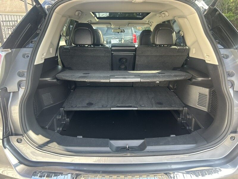 2016 Nissan Rogue SL - LOCAL TRADE IN - LOW MILES - LOADED Whitinsville MA