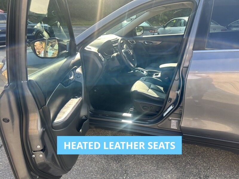 2016 Nissan Rogue SL - LOCAL TRADE IN - LOW MILES - LOADED Whitinsville MA