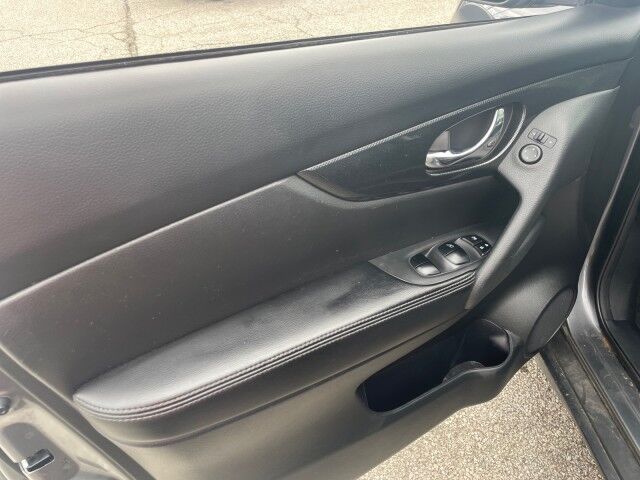2016 Nissan Rogue SL Cleveland OH