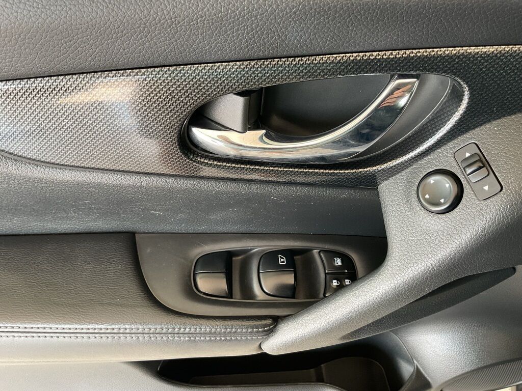2016 Nissan Rogue SL Duluth MN