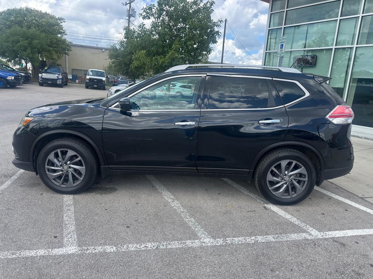 2016 Nissan Rogue SL FWD Austin TX