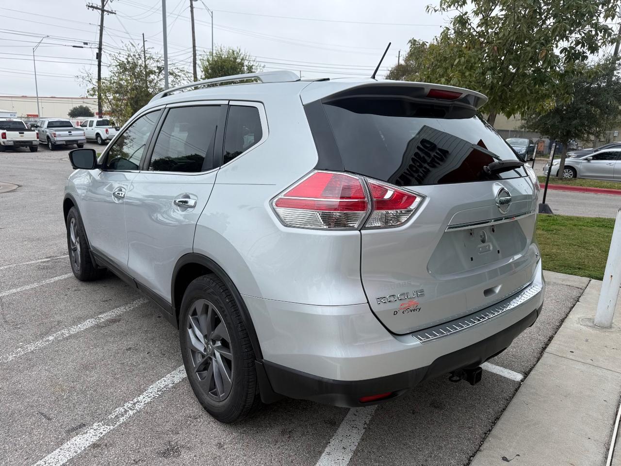 2016 Nissan Rogue SL FWD