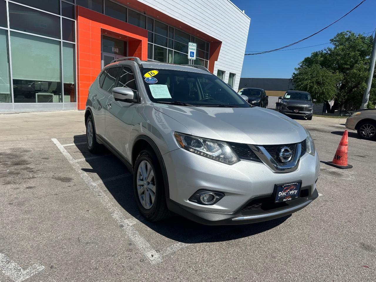 2016 Nissan Rogue SL FWD
