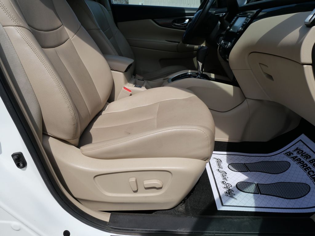 2016 Nissan Rogue SL Mt Pleasant MI