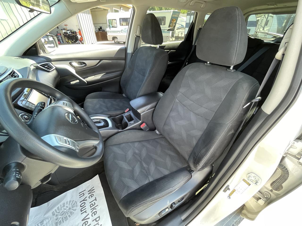 2016 Nissan Rogue SV AWD Hayden ID