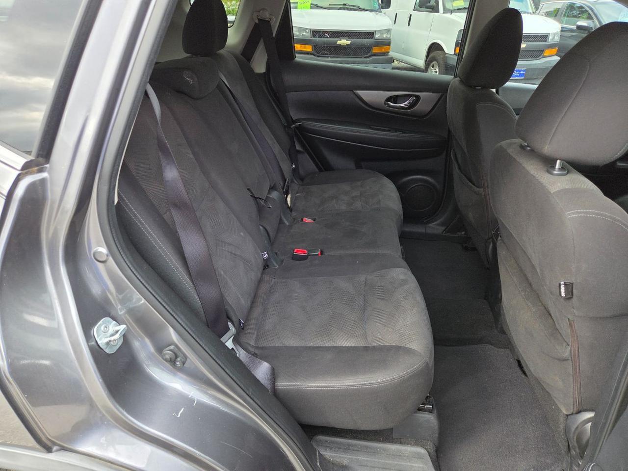 2016 Nissan Rogue SV Charlton MA