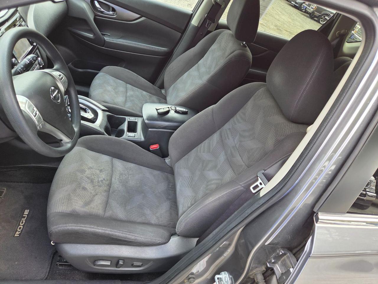 2016 Nissan Rogue SV Charlton MA