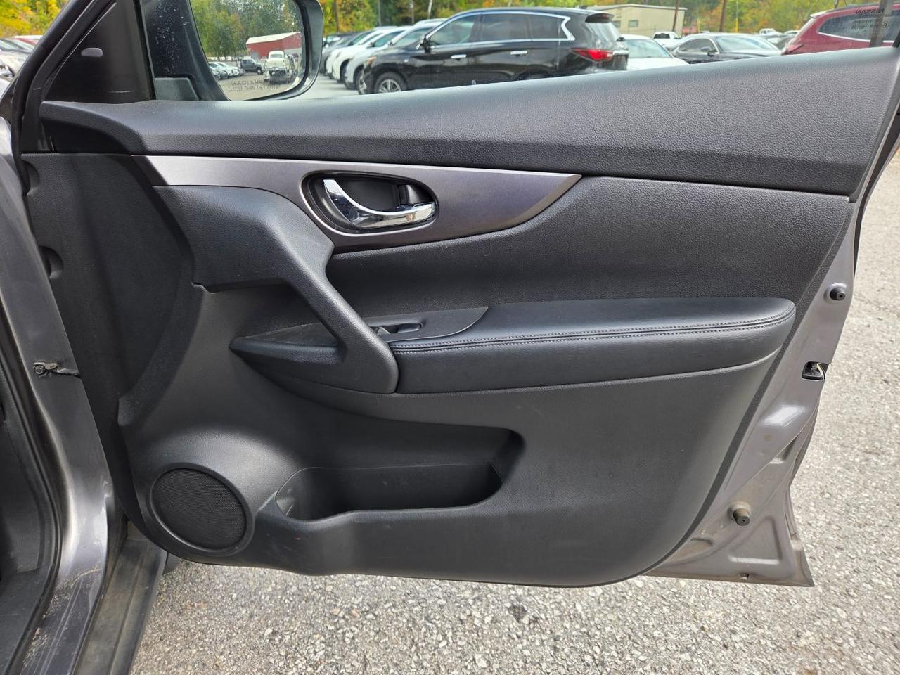 2016 Nissan Rogue SV Charlton MA