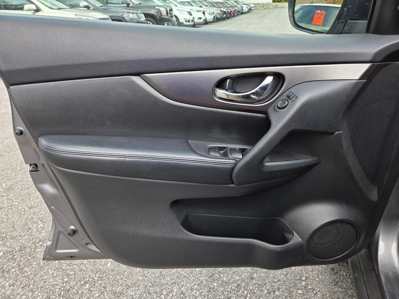2016 Nissan Rogue SV Charlton MA