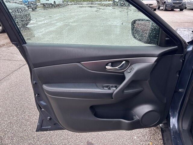 2016 Nissan Rogue SV Cleveland OH