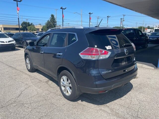 2016 Nissan Rogue SV