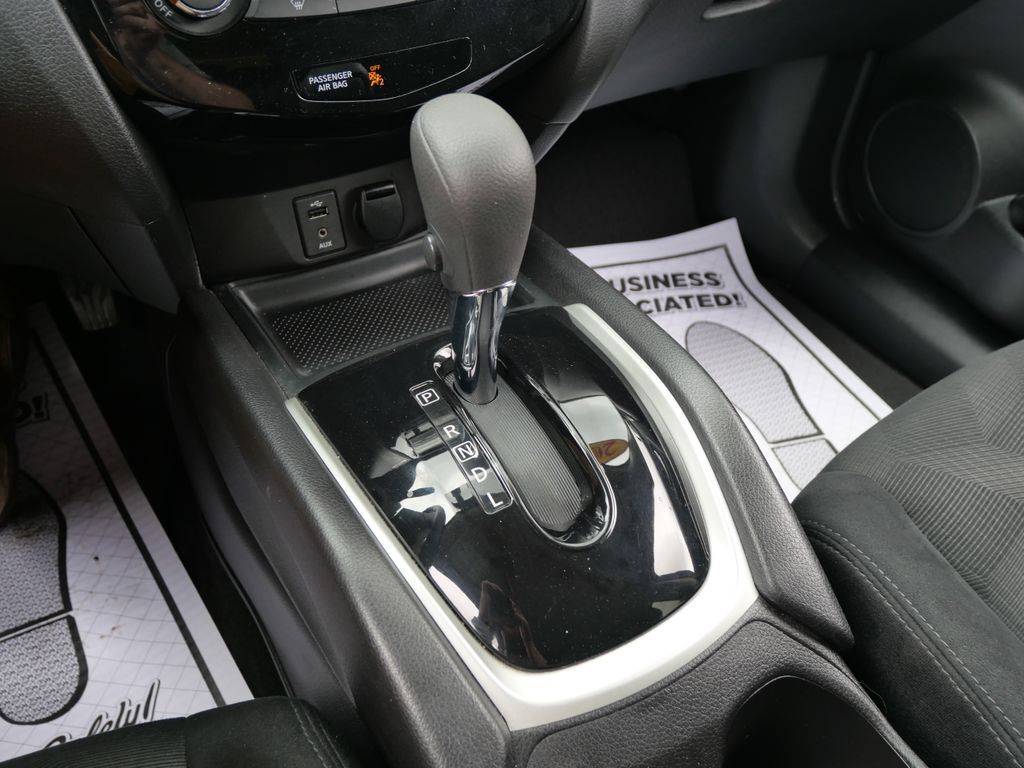 2016 Nissan Rogue SV Mt Pleasant MI
