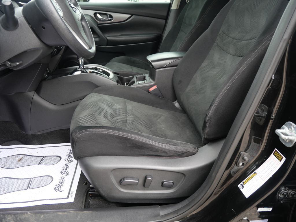 2016 Nissan Rogue SV Mt Pleasant MI