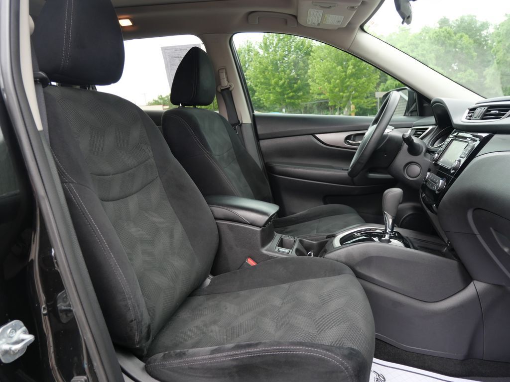 2016 Nissan Rogue SV Mt Pleasant MI