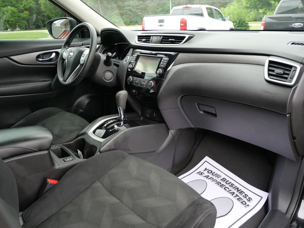 2016 Nissan Rogue SV Mt Pleasant MI