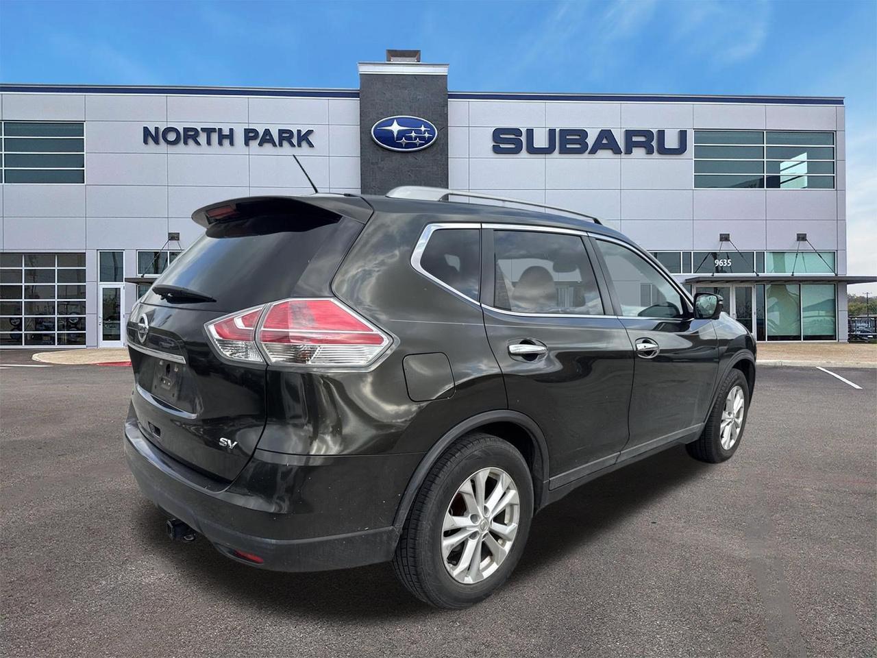 2016 Nissan Rogue SV