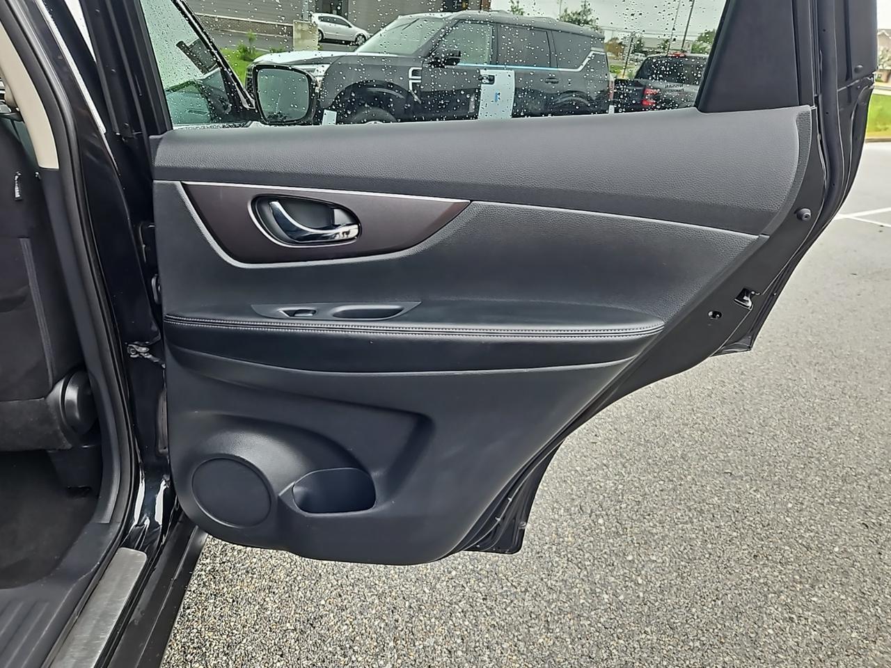 2016 Nissan Rogue SV Waldorf MD
