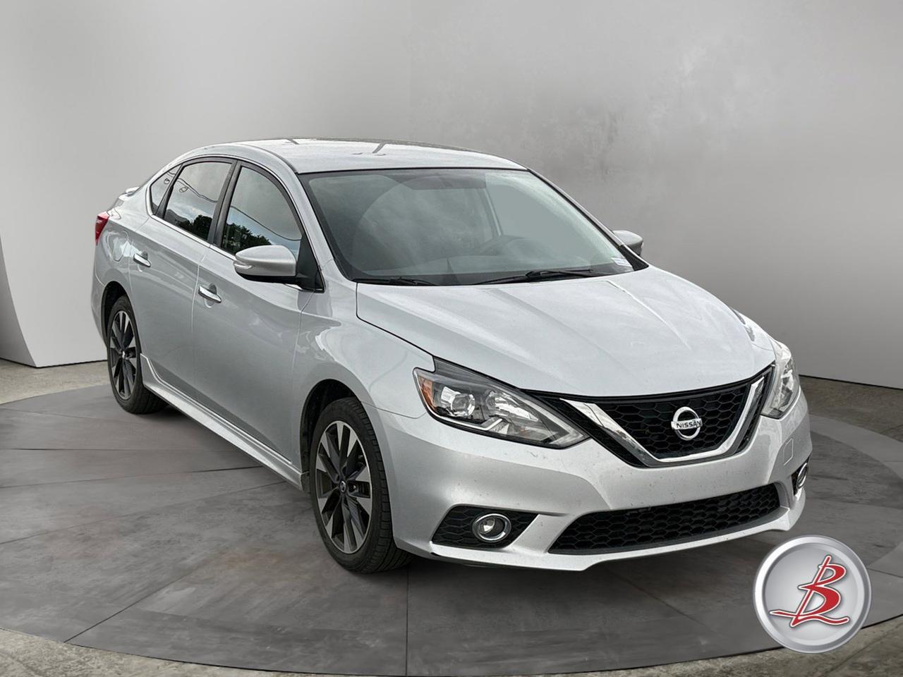 2016 Nissan Sentra SR CVT's photo