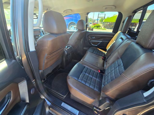 2016 Nissan TITAN XD Platinum Reserve Diesel Saint Joseph MO