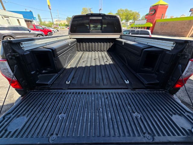 2016 Nissan TITAN XD Platinum Reserve Diesel Saint Joseph MO