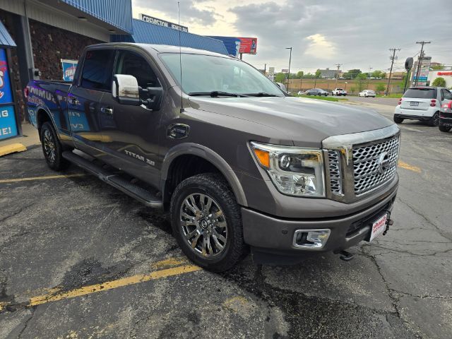 2016 Nissan TITAN XD Platinum Reserve Diesel Saint Joseph MO