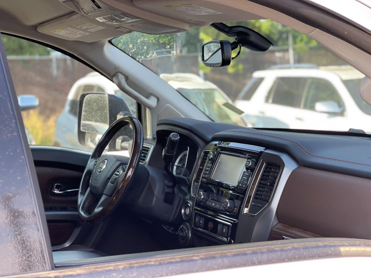 2016 Nissan TITAN XD Platinum Reserve Diesel Hayden ID