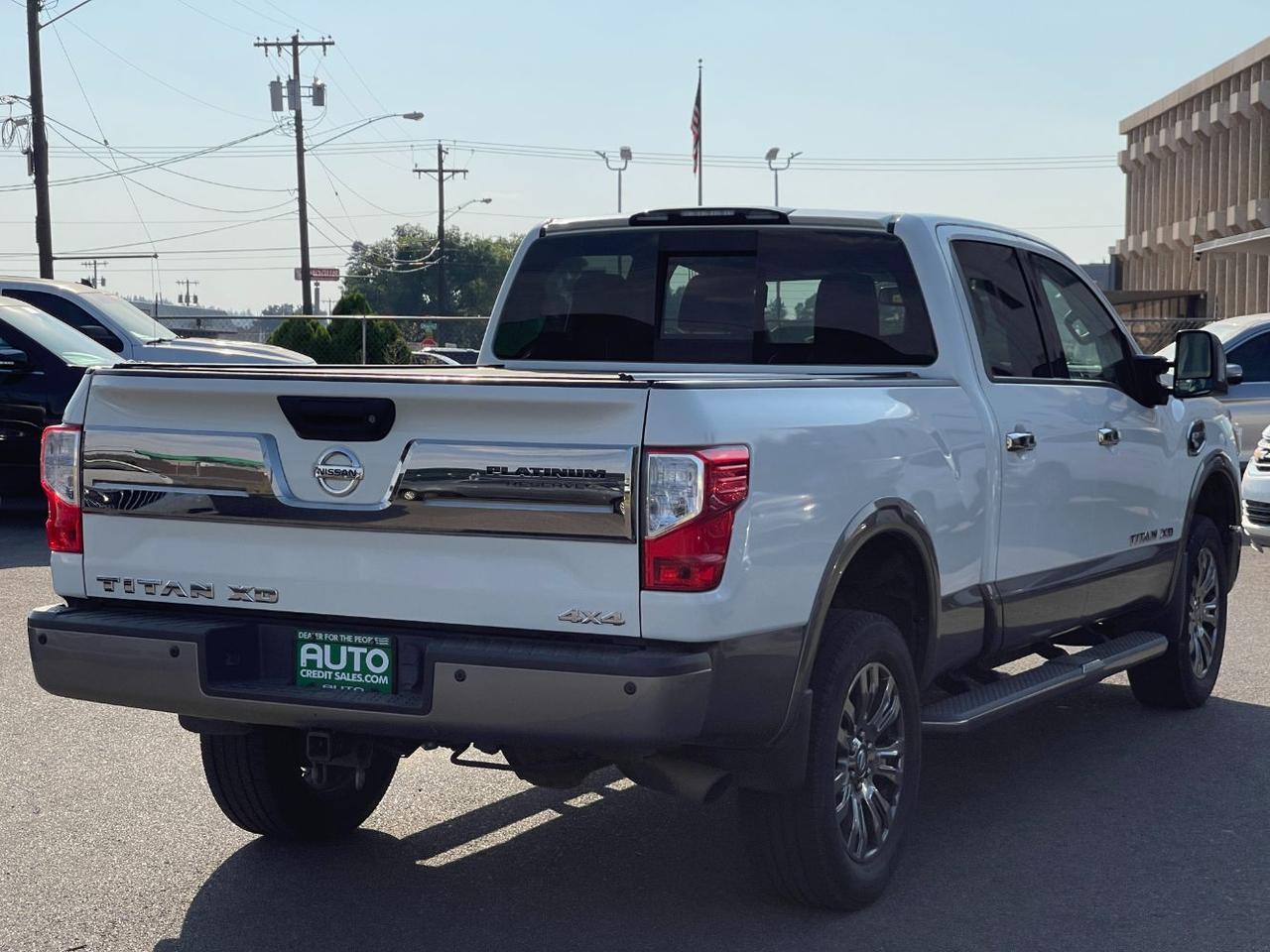 2016 Nissan TITAN XD Platinum Reserve Diesel Hayden ID