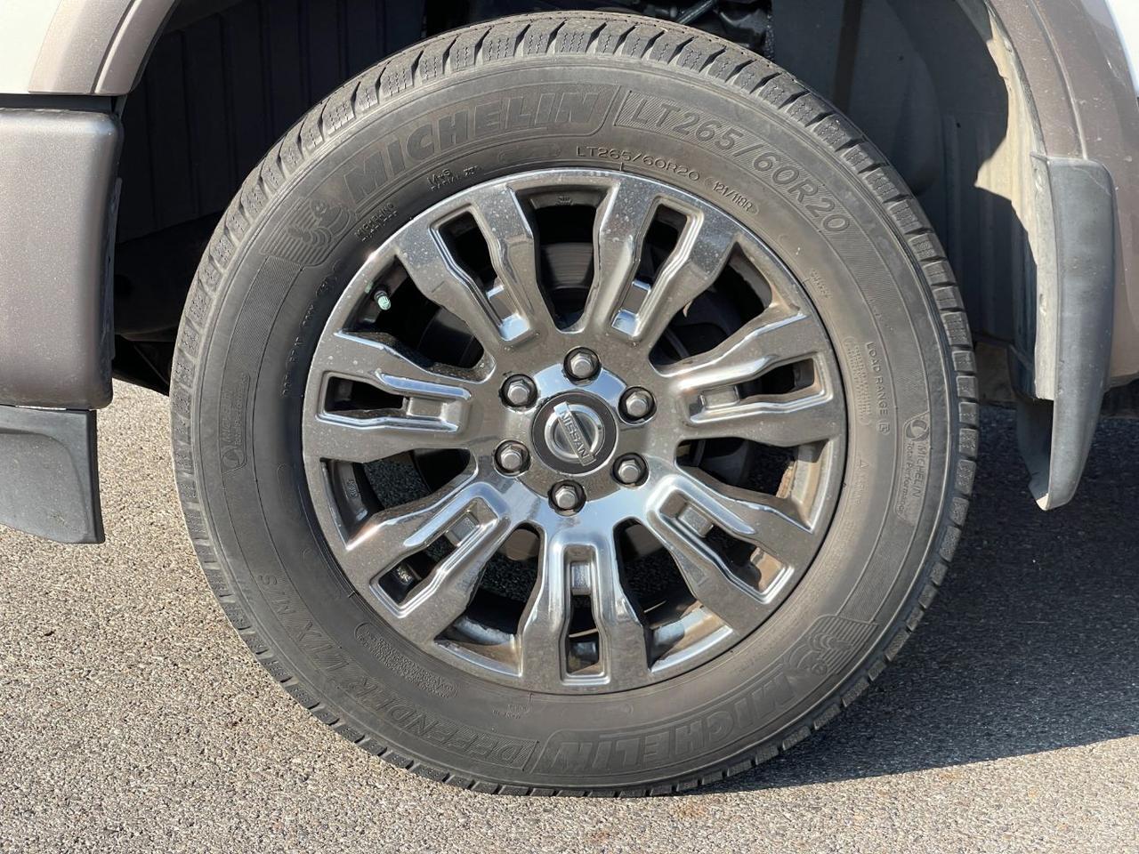 2016 Nissan TITAN XD Platinum Reserve Diesel Hayden ID