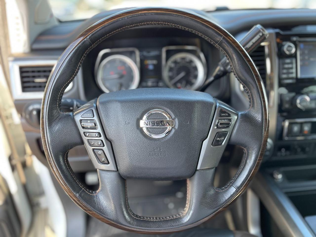 2016 Nissan TITAN XD Platinum Reserve Diesel Hayden ID