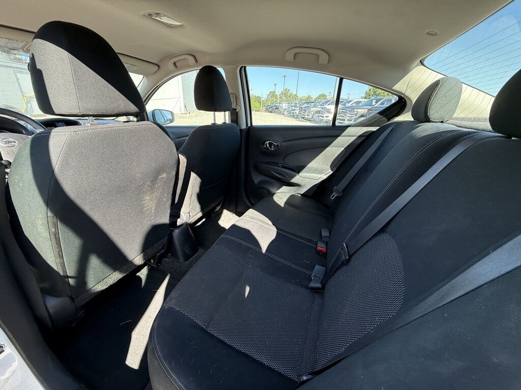 2016 Nissan Versa 1.6 SV Crestwood KY
