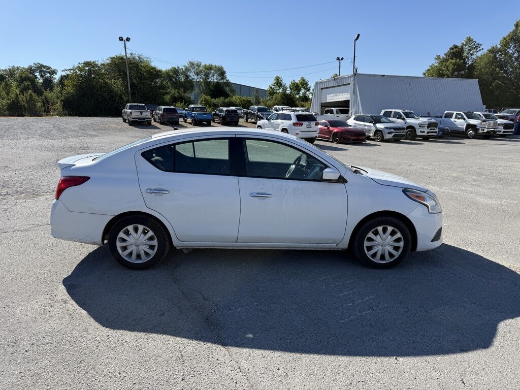 2016 Nissan Versa 1.6 SV Crestwood KY