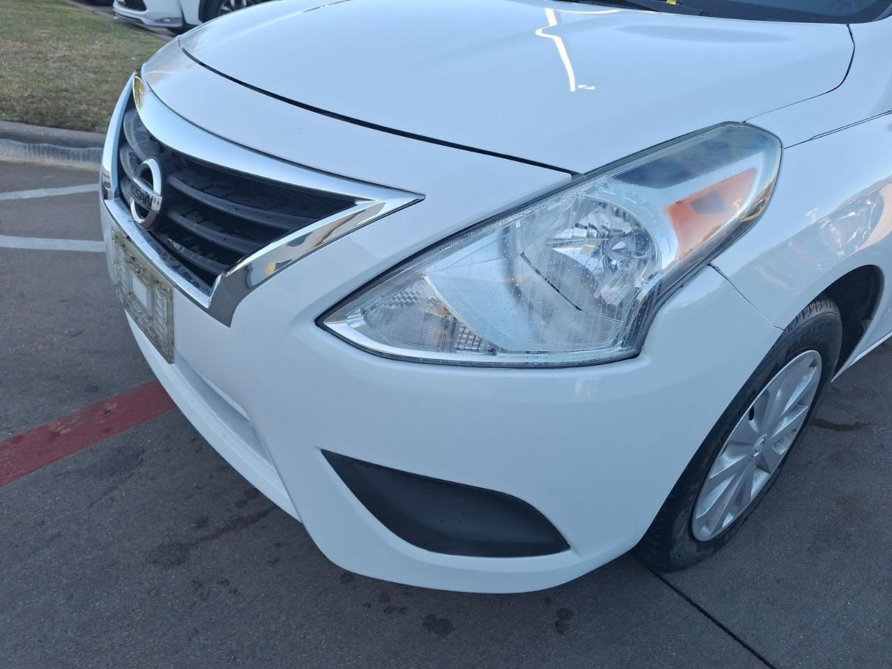 2016 Nissan Versa 1.6 SV Hurst TX