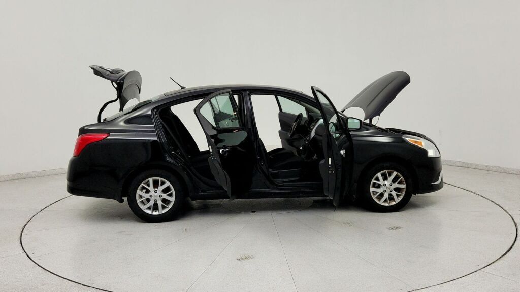 2016 Nissan Versa 1.6 SV Laurel MD