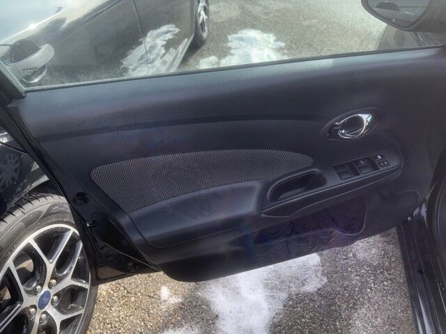 2016 Nissan Versa SV North Versailles PA