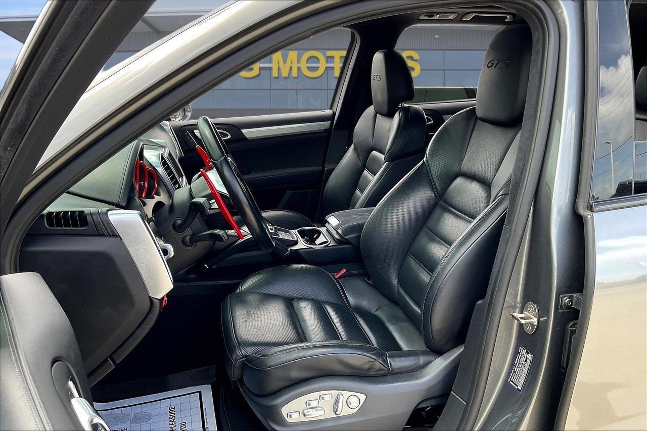 2016 PORSCHE CAYENNE GTS Houston TX