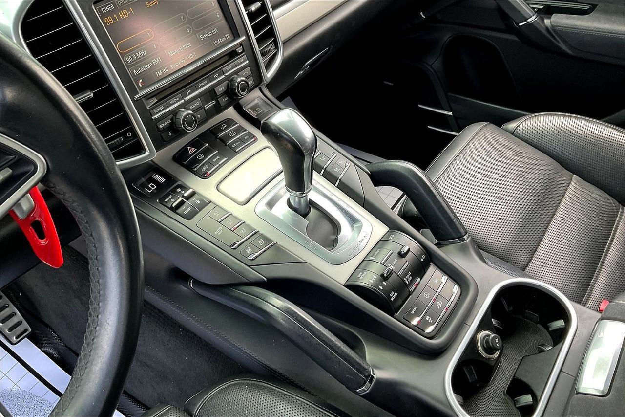 2016 PORSCHE CAYENNE GTS Houston TX