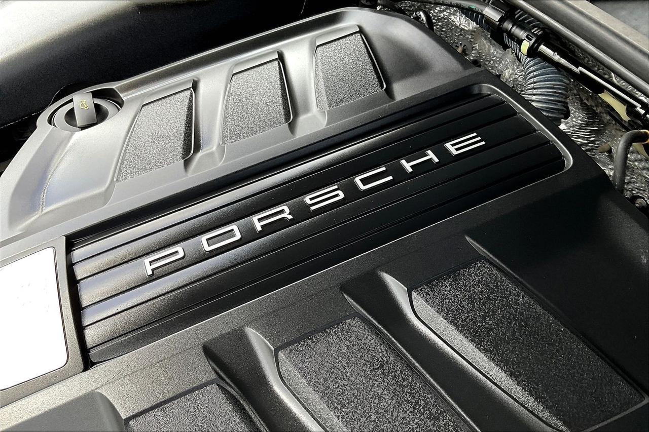 2016 PORSCHE CAYENNE GTS Houston TX