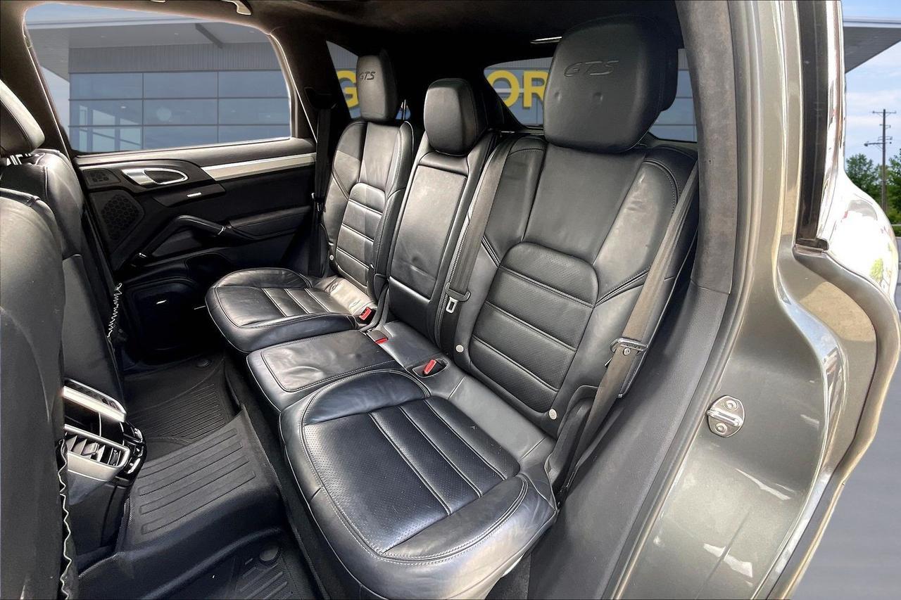 2016 PORSCHE CAYENNE GTS Houston TX