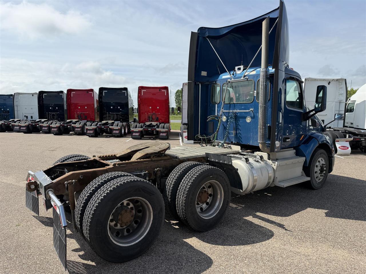 2016 Peterbilt 579 Rochester MN