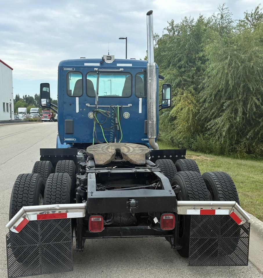2016 Peterbilt 579 Rochester MN