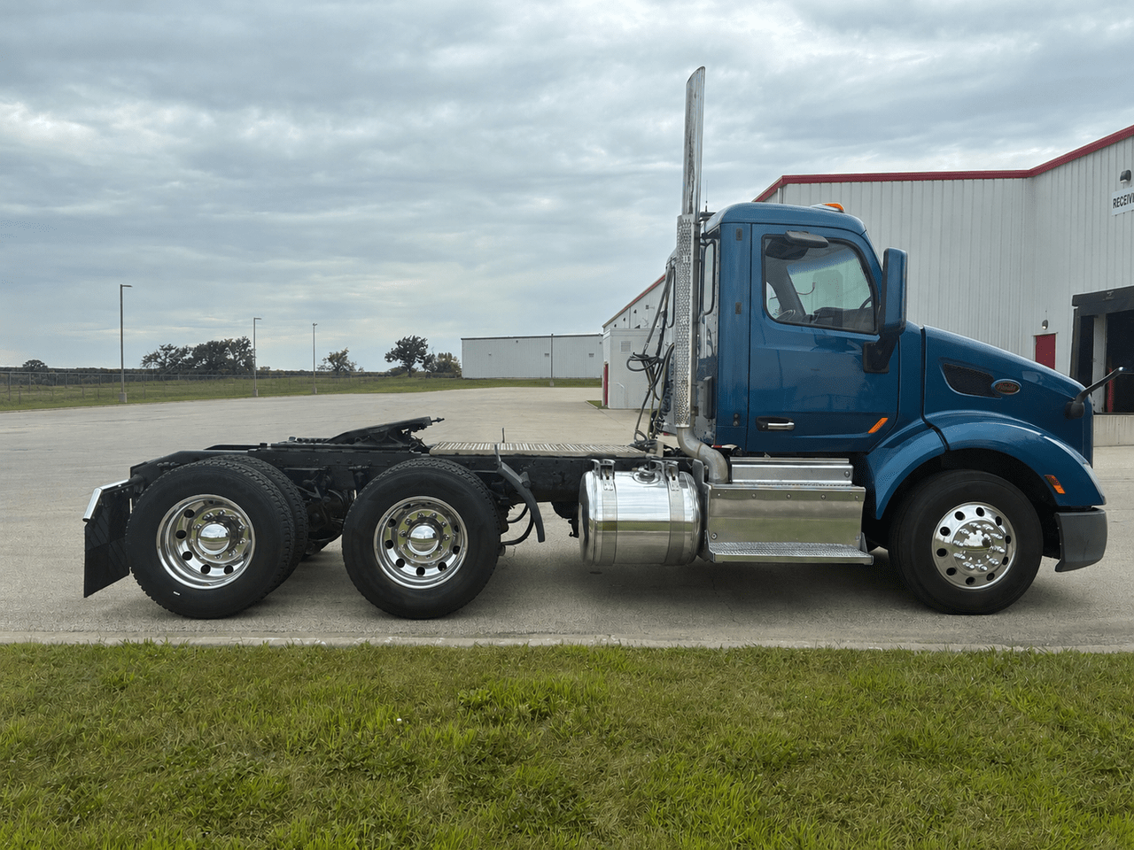 2016 Peterbilt 579 Rochester MN