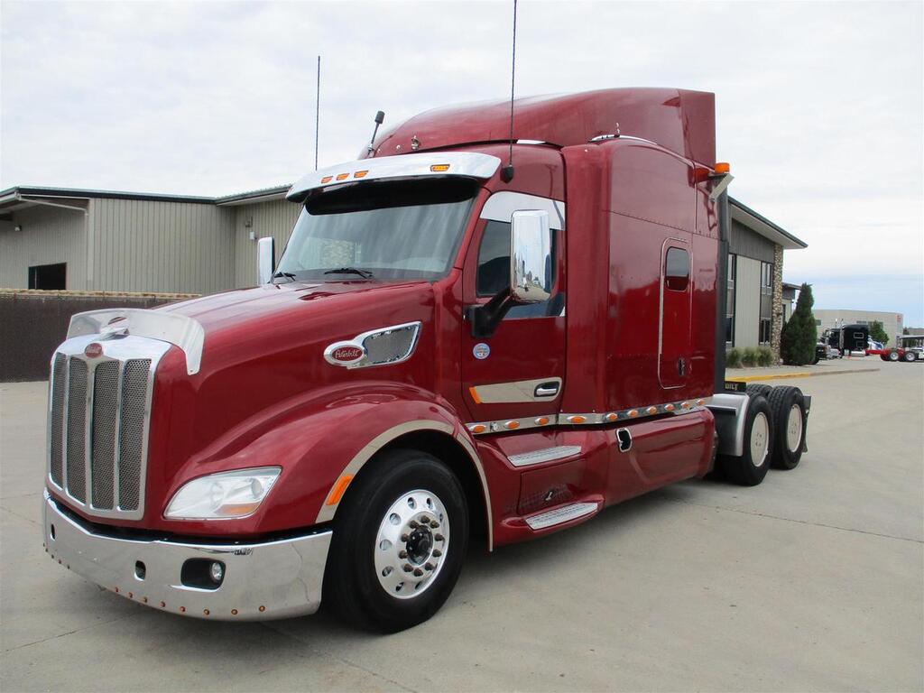 2016 Peterbilt 579 80 2016 Peterbilt 579 80