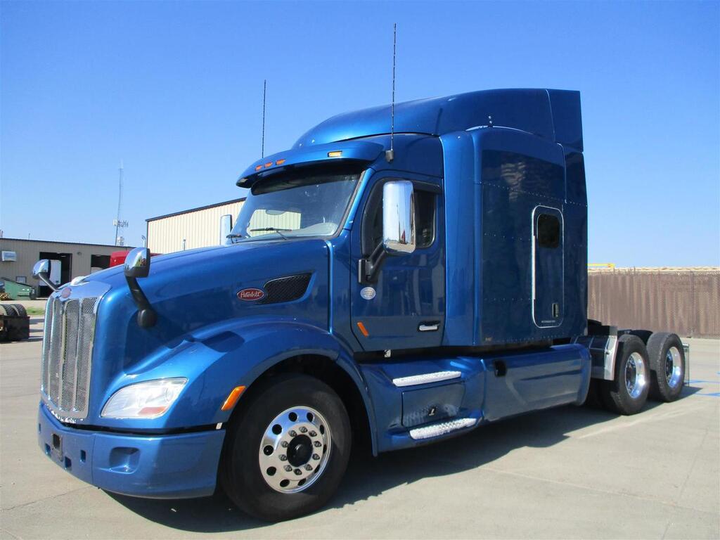 2016 Peterbilt 579 80 2016 Peterbilt 579 80