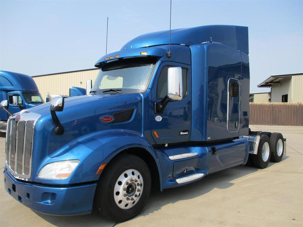 2016 Peterbilt 579 80 2016 Peterbilt 579 80