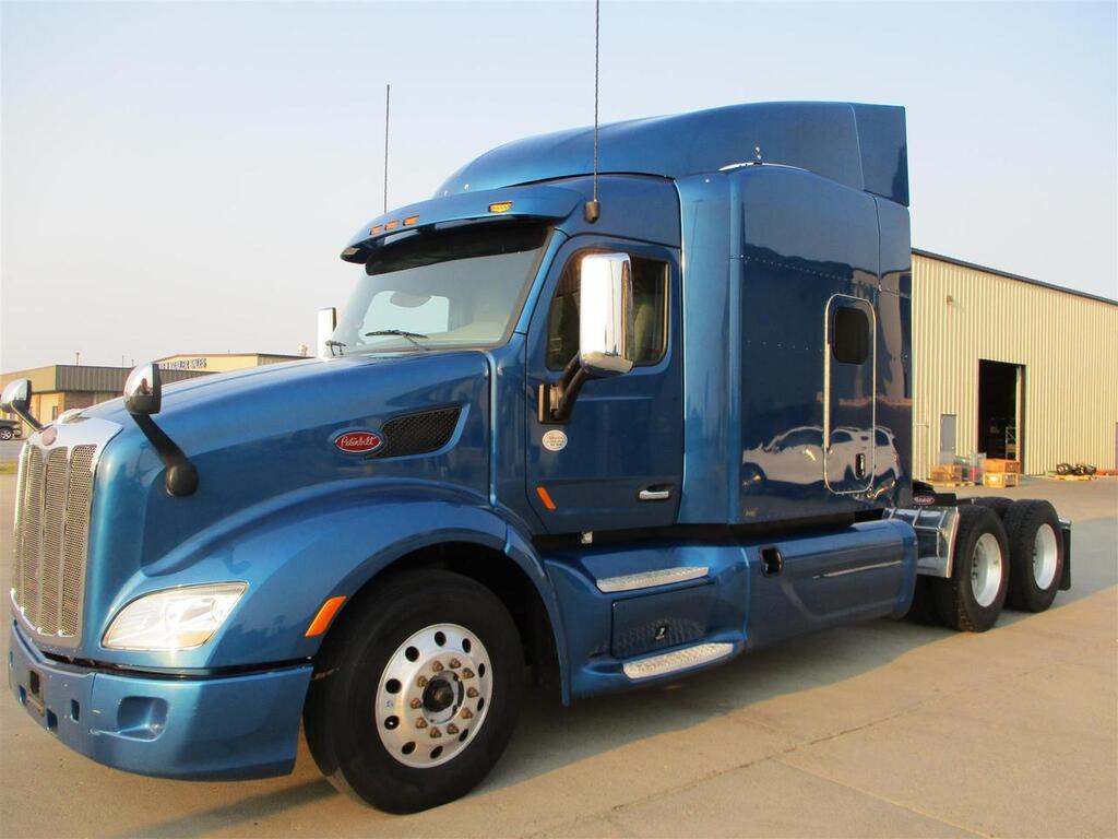 2016 Peterbilt 579 80 2016 Peterbilt 579 80