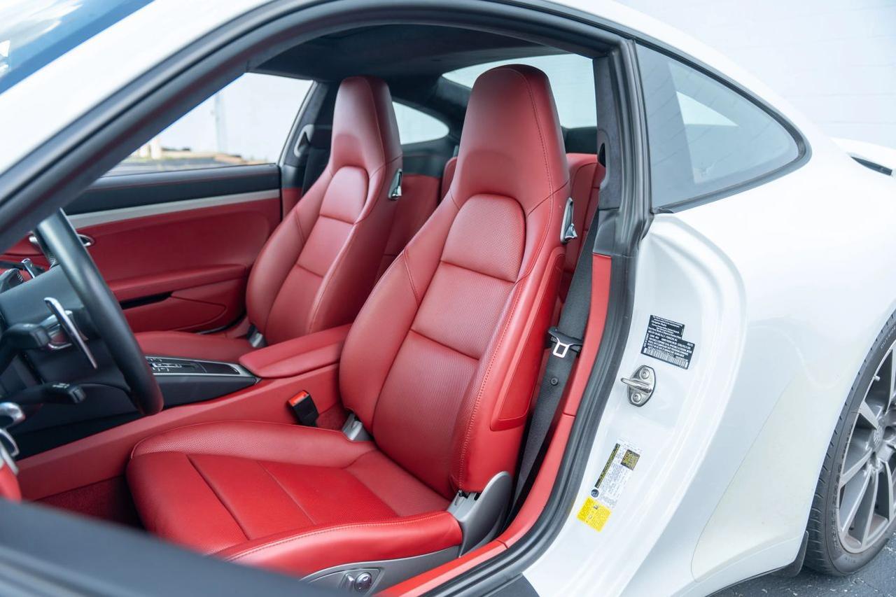 2016 Porsche 911 Carrera Coupe 2D St. Louis MO