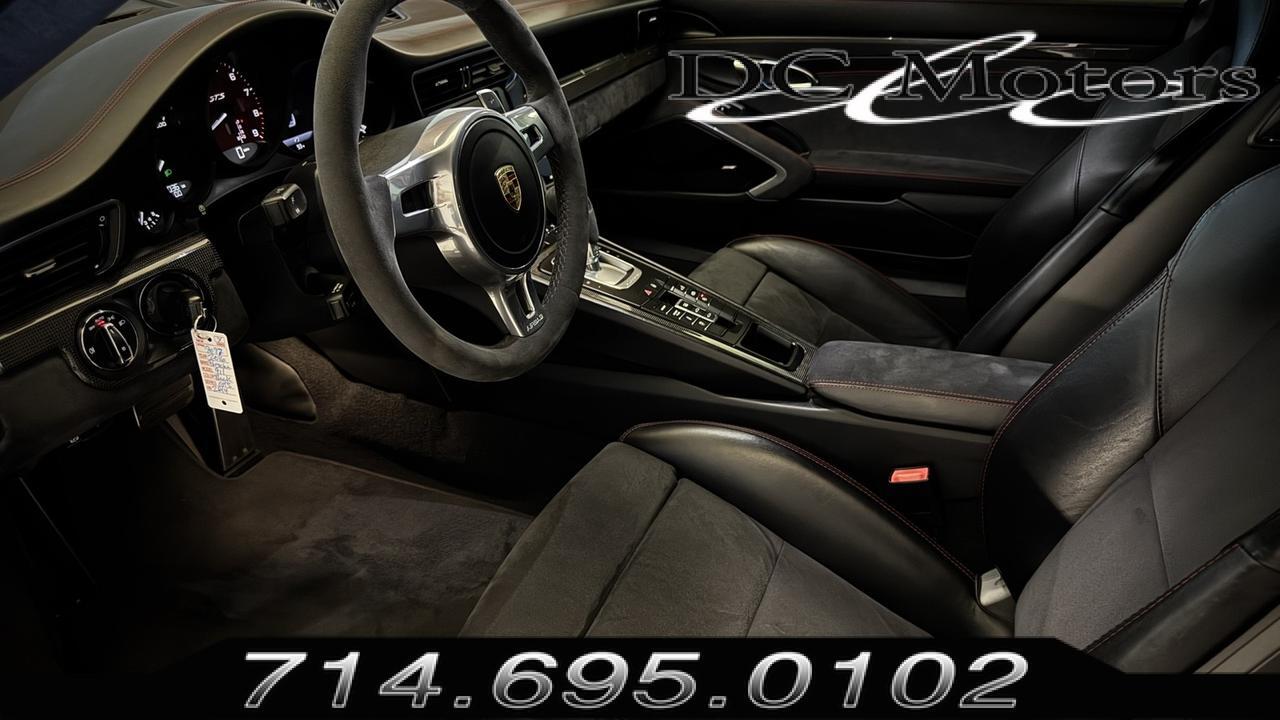 2016 Porsche 911 Carrera GTS