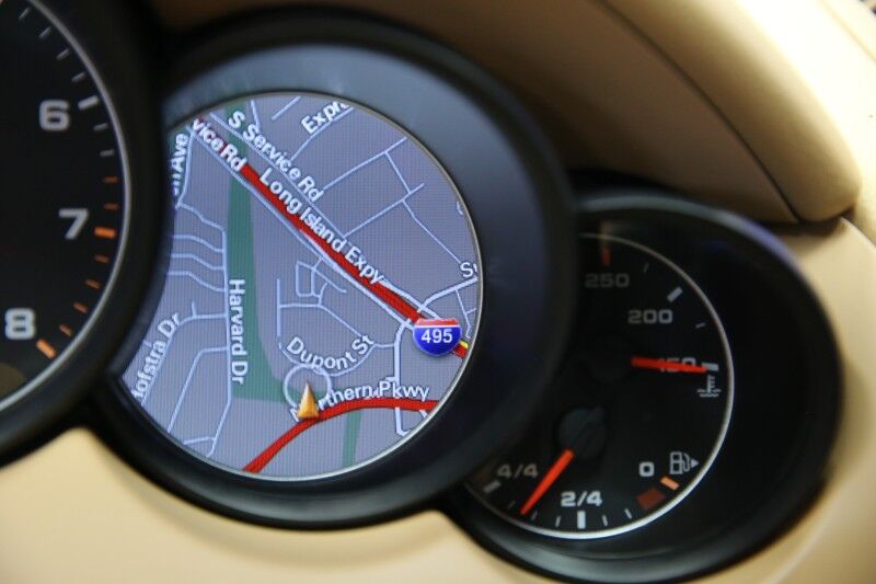 2016 Porsche Cayenne Plainview NY